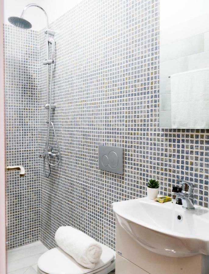 Ch Adrianou Suites Atina Dış mekan fotoğraf